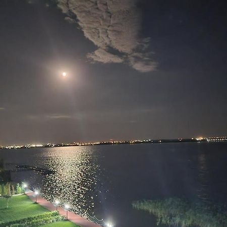 Deluxe Lake View Mamaia Exterior foto